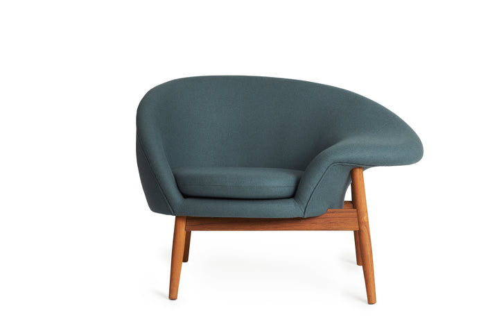 Fried Egg Lounge Chair - Warm Nordic - Chairs - Hero 991 - Right - Facing - HORNE