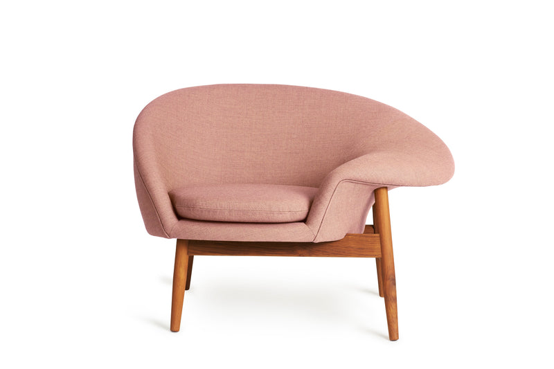 Fried Egg Lounge Chair - Warm Nordic - Chairs - Barnum 09/Smoked Oak - Left - Facing - HORNE