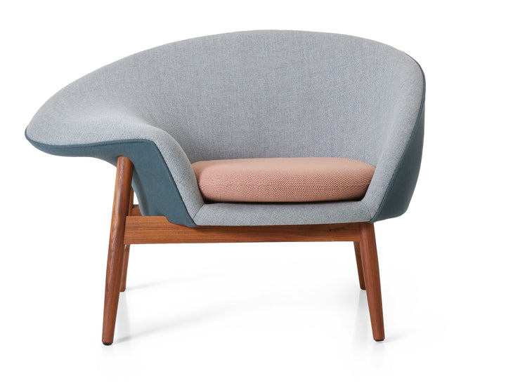 Fried Egg Lounge Chair - Warm Nordic - Chairs - Hero 991/Rewool 828/Merit 035 - Left - Facing - HORNE