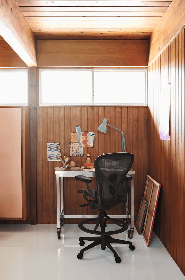 Aeron™ Stool - Bar Height - Herman Miller® Chairs - Model A - Mineral Frame - HORNE