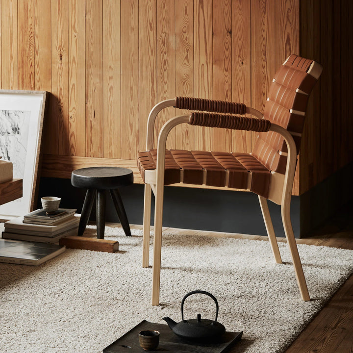 Armchair 45 - Leather - Artek Chairs - Black lacquered/black quilted leather/flat wrap leather armrests - HORNE