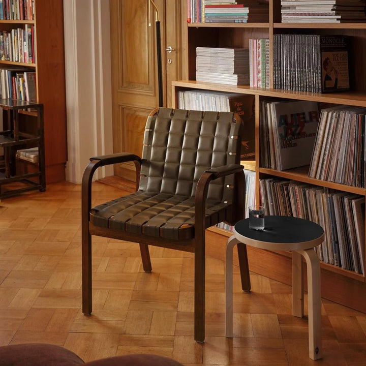 Armchair 45 - Leather - Artek Chairs - Black lacquered/black quilted leather/flat wrap leather armrests - HORNE