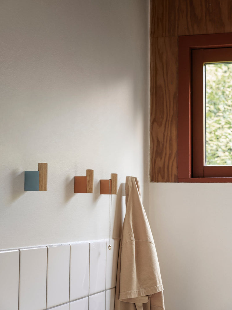 Attach Coat Hook - Set of 2 - Muuto Hangers & Hooks - Oak/Aluminum - HORNE