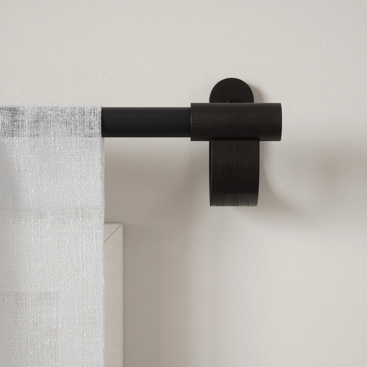 Bellwood Curtain Rod - Umbra Bath - Matte-Black - HORNE