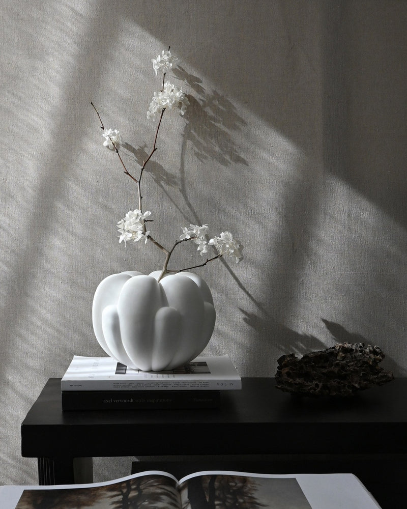 Bloom Vase - 101 Copenhagen Vases - Bone White - Petit - HORNE