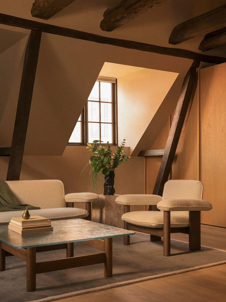 Brasilia Lounge Chair, Low Back - Textile - Audo Copenhagen - Chairs - Walnut - Roseau - HORNE