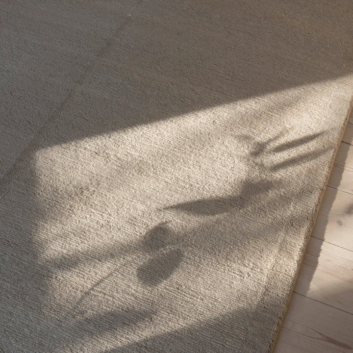 Calm Seki rug in Calm Seki Sand 250x350 (8.2' x 11.5')