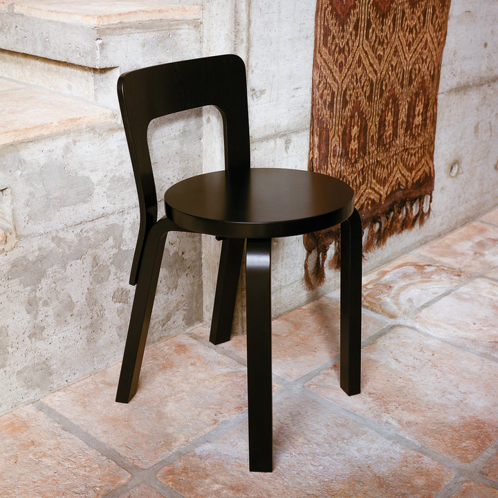 Chair 65 - Natural Lacquered - Artek Chairs - Black Seat - HORNE