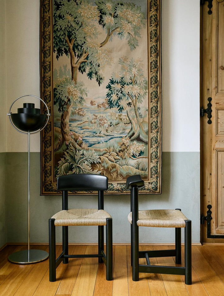 Daumiller Side Chair - Natural Rush Cord - Gubi Chairs - Golden Pine - HORNE