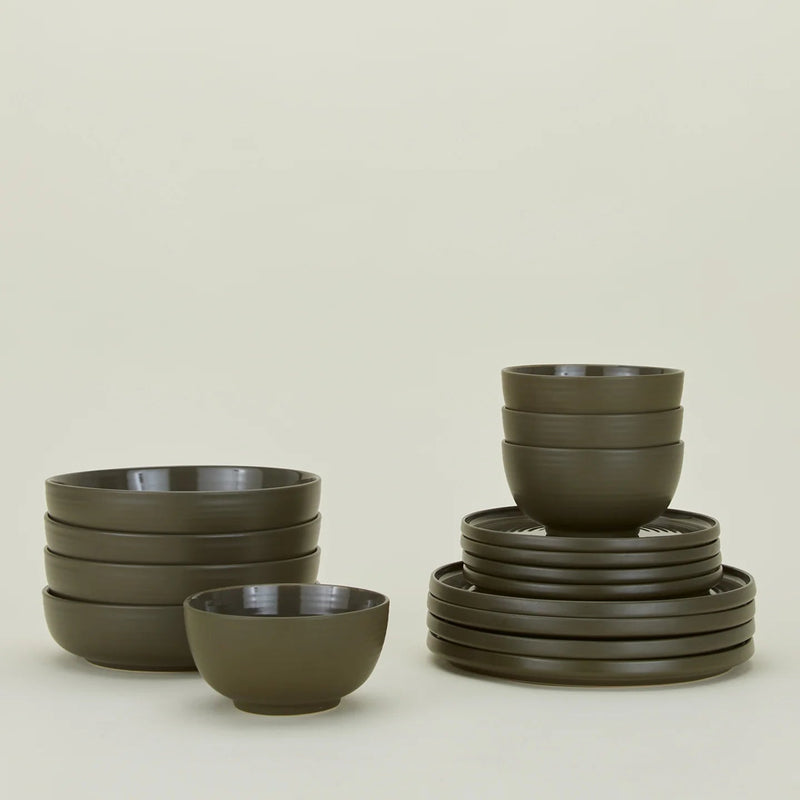 Essential Dinnerware - 16 Piece Set - Hawkins New York Dinnerware - Bone - HORNE