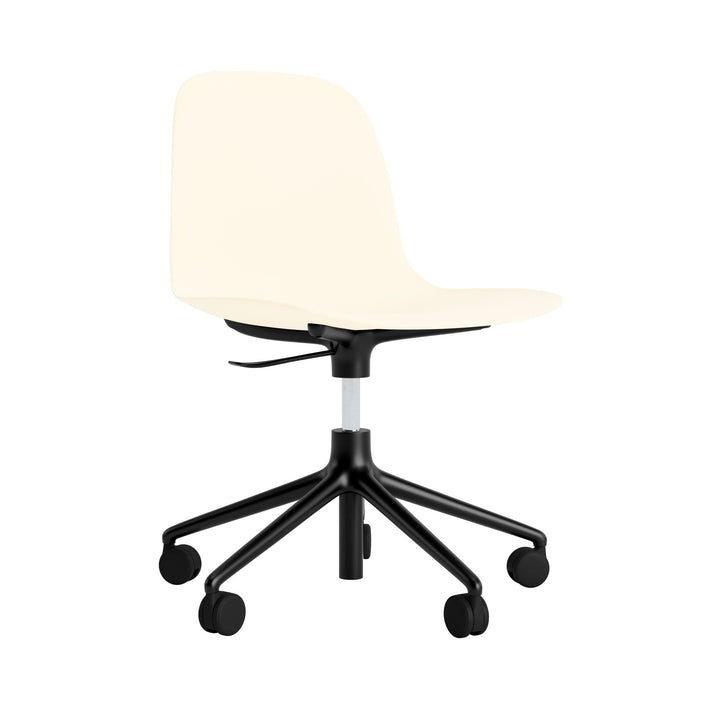 Form Chair Swivel 5W Gas Lift Aluminum - Normann Copenhagen Swivel Chairs - Form Chair Swivel 5W Gas Lift Black Alu - Cream - HORNE