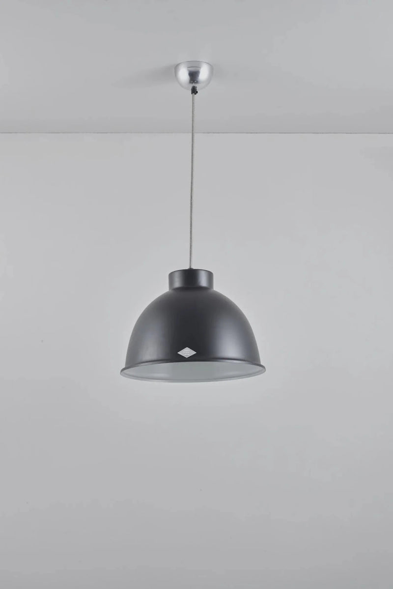 Giant 0 Pendant - Original BTC Pendants - Black - HORNE