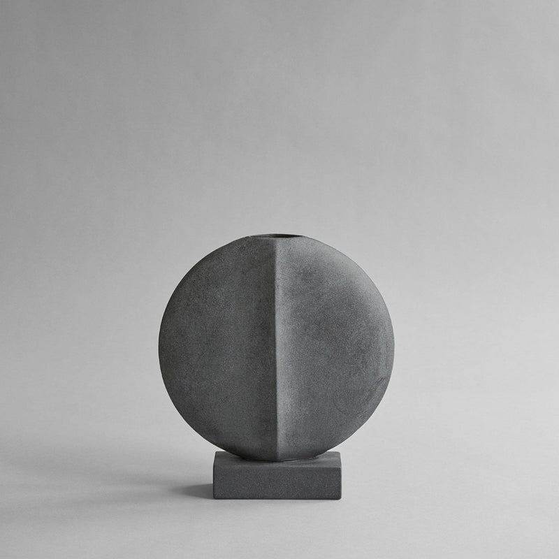Guggenheim Vase - 101 Copenhagen Vases - Big - Dark Grey - HORNE