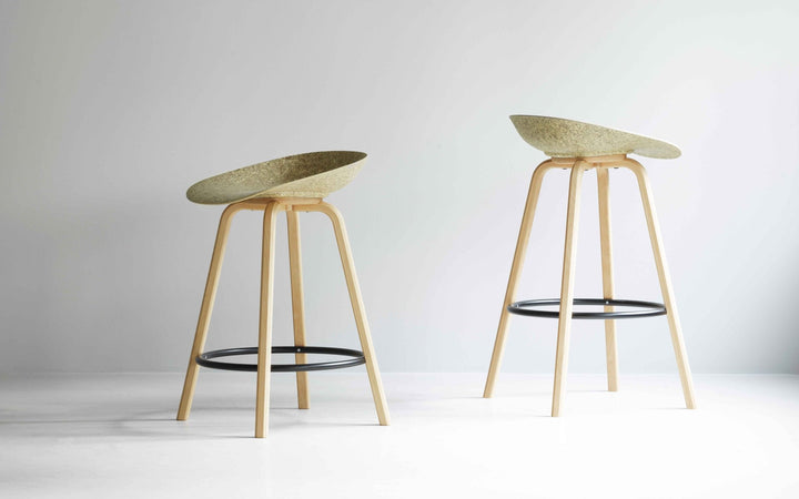 Mat Barstool 75 cm Wood - Normann Copenhagen Barstools - Mat Barstool 75 cm Beech/Cream - Seaweed - HORNE