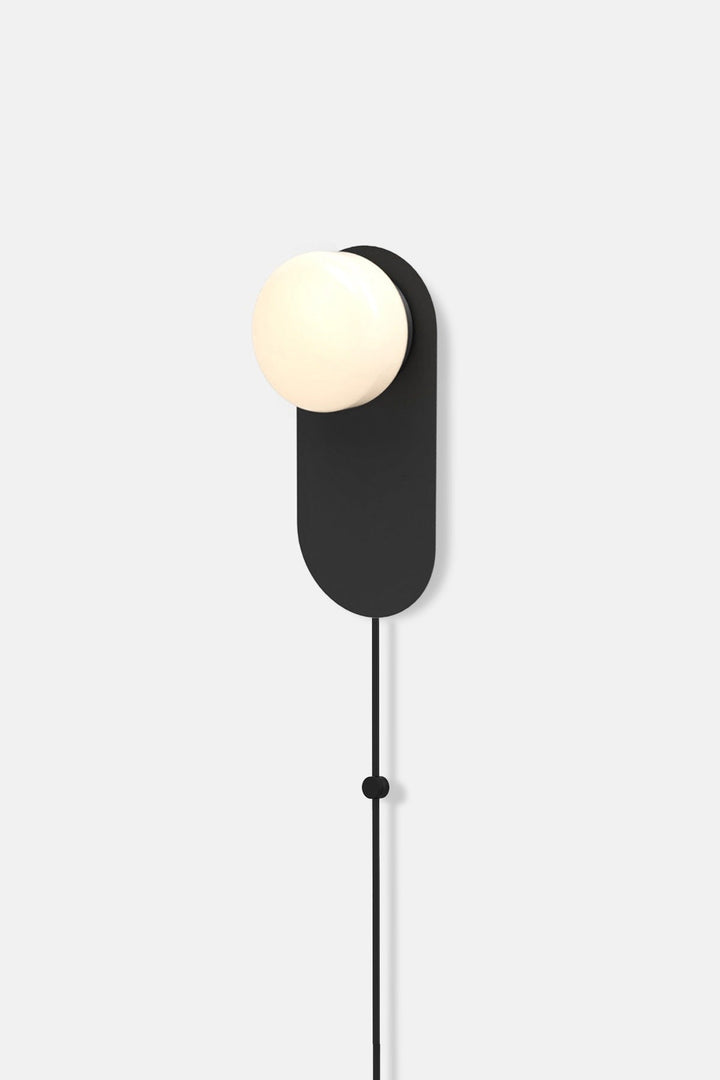 Pastille 1 Wayfind Corded - Droplet - RBW Lighting - Matte Black - 2700K (warm white) - Corded Plug - in (Bottom) / 120V Input - HORNE