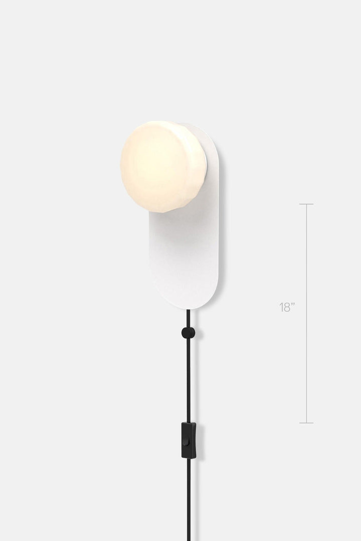 Pastille 1 Wayfind Corded - Faceted - RBW Lighting - Matte White - 2700K (warm white) - Corded Plug - in (Bottom) w. Toggle Switch / 120V Input - HORNE