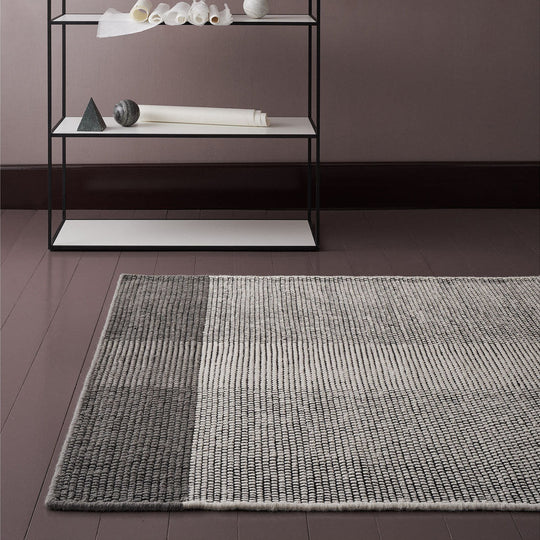 Pomezia rug in Pomezia Mouse 200x300 (6.6' x 9.8')