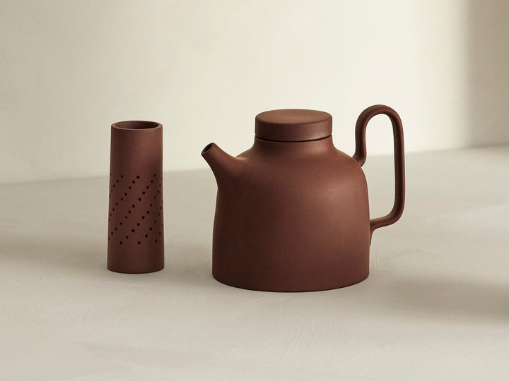 Sand Secret Tea Pot Inc. Tea Strainer - Design House Stockholm Coffee + Tea - Red clay - HORNE
