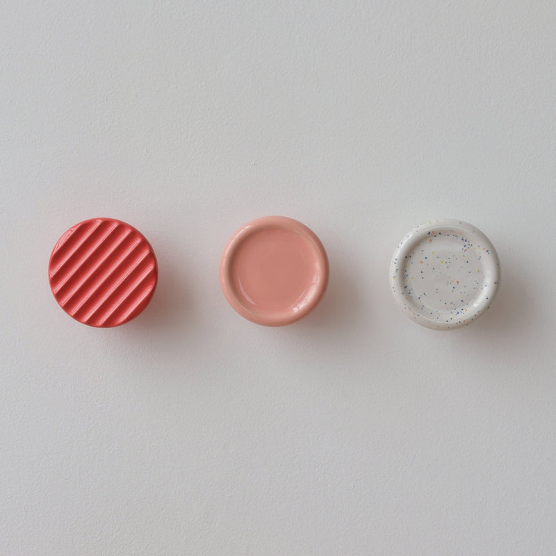 Sequence coat hook - Fluted - Misewell modern furniture - Lemon Fog - HORNE