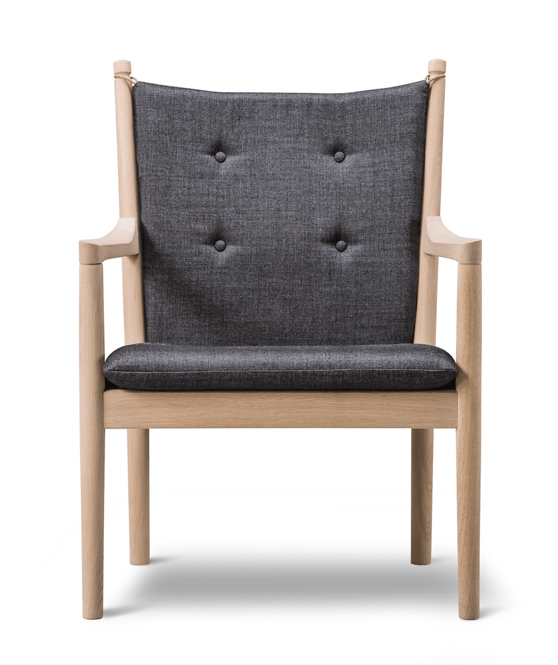 1788 Easy Chair - Soap Treated Oak - Fredericia - Chairs - Rime 641 - HORNE