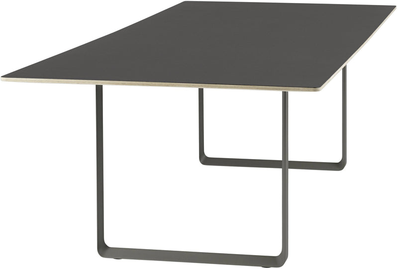 70/70 Table - 116