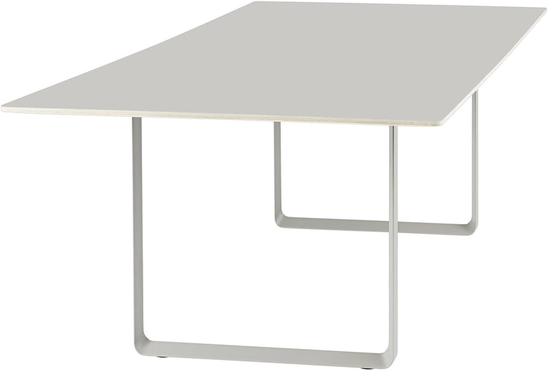 70/70 Table - 67