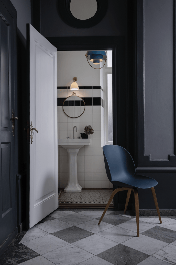Beetle Dining Chair - Oak Base - Gubi - Chairs - Black - HORNE