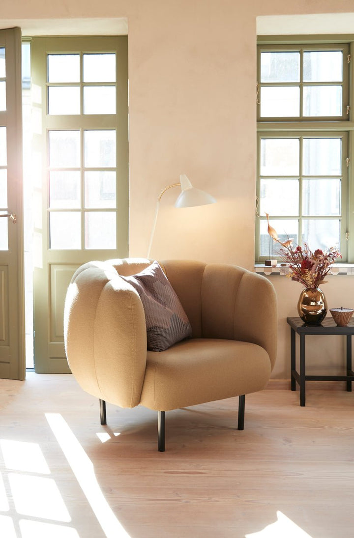 Cape Lounge Chair with Stitches - Warm Nordic - Chairs - Vidar 932 - HORNE