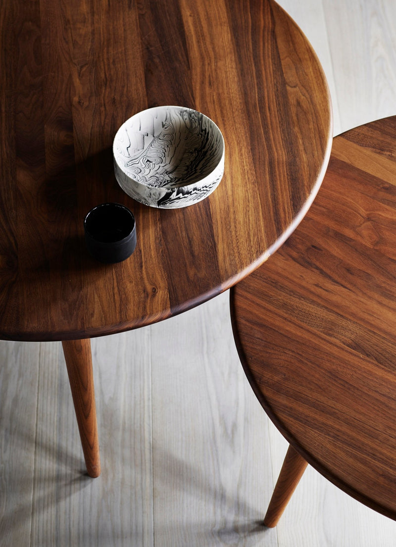 Small, round oak wood coffee table by Carl Hansen & Son