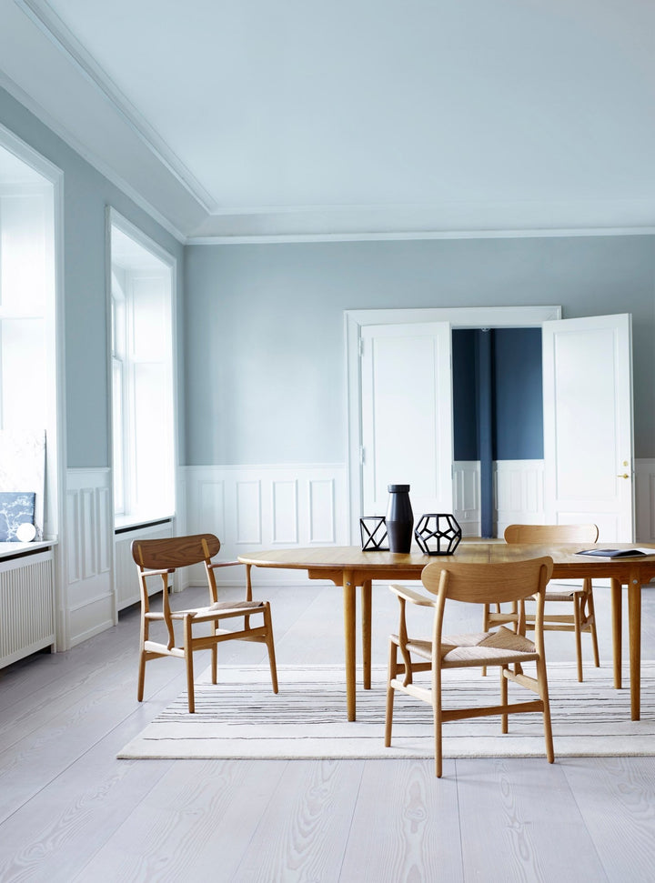 CH339 Round Table - Carl Hansen & Son - Tables - Oiled Walnut - HORNE