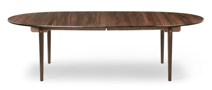 CH339 Round Table - Carl Hansen & Son - Tables - Oiled Walnut - HORNE
