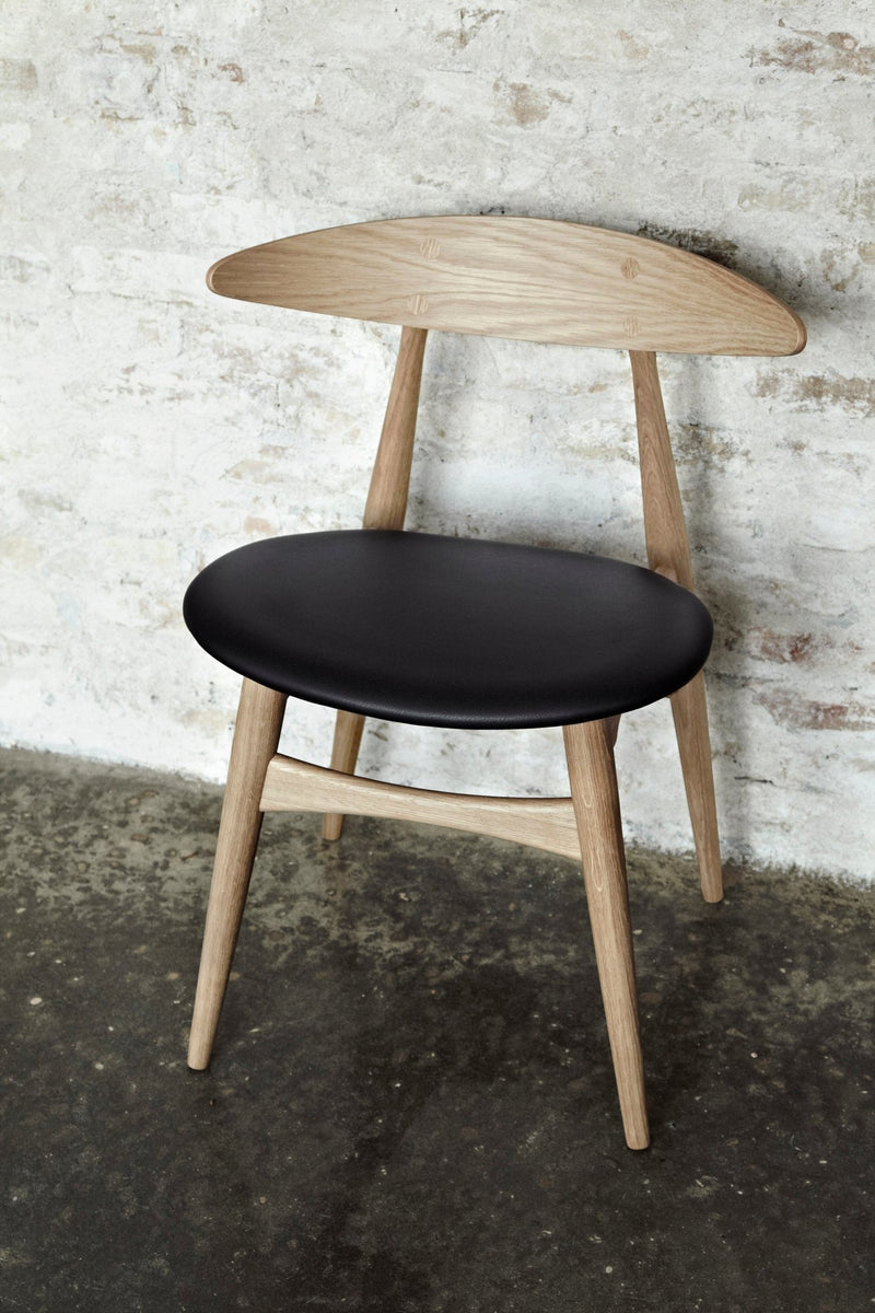 CH33P Dining Chair - Carl Hansen & Son - Chairs - Black Oak/Thor 301 Leather - HORNE