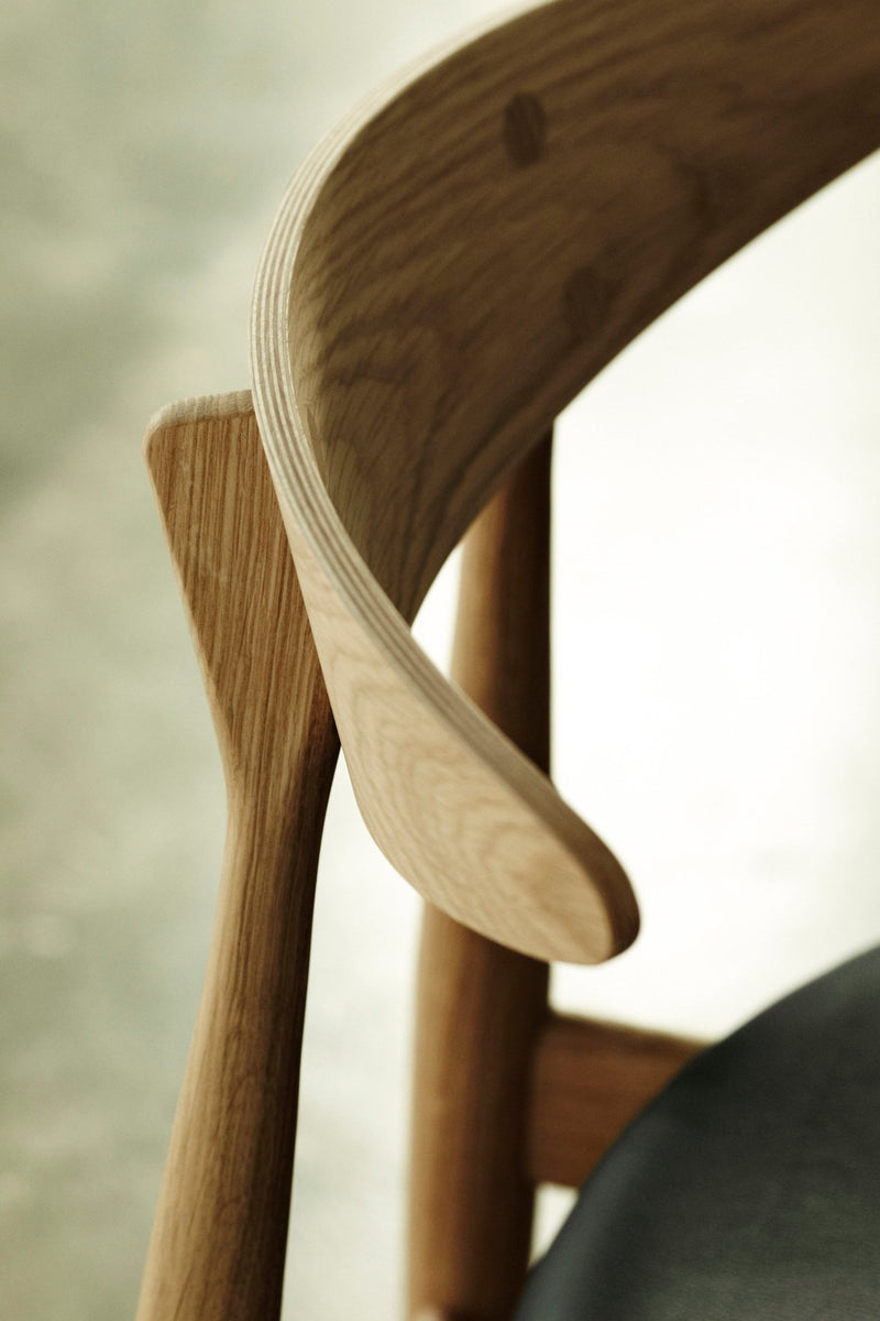 CH33P Dining Chair - Carl Hansen & Son - Chairs - Black Oak/Thor 301 Leather - HORNE