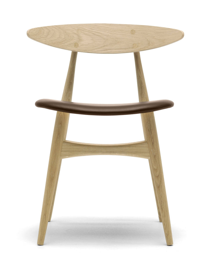 CH33P Dining Chair - Carl Hansen & Son - Chairs - Oiled Oak/Thor 306 Leather - HORNE
