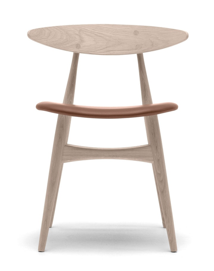 CH33P Dining Chair - Carl Hansen & Son - Chairs - Soaped Oak/Thor 325 Leather - HORNE