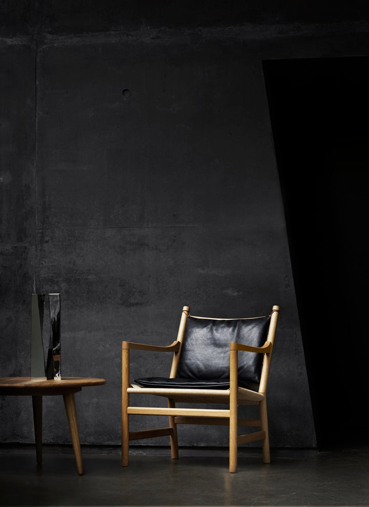 CH44 Lounge Chair - Carl Hansen & Son - Chairs - Black Oak/Natural Cord - HORNE