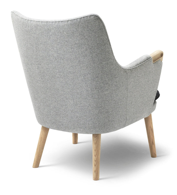 CH71 Lounge Chair - Carl Hansen & Son - Chairs - Soaped Oak/Divina Melange 180 Cushion - HORNE