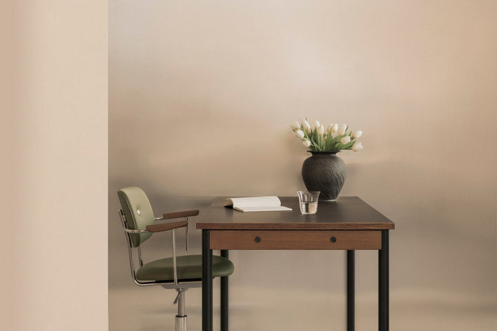 Co Task Chair - Fully Upholstered - Audo Copenhagen - Chairs - Sierra Leather 0441 (Army) - Armrests - HORNE