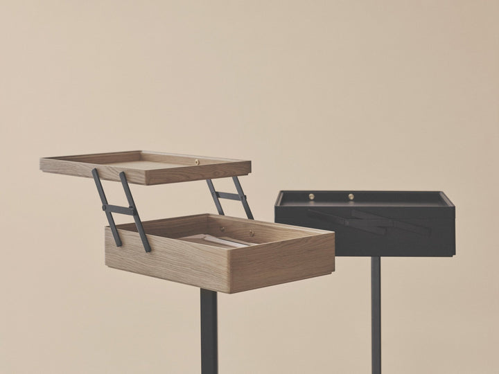 Comodo Table - Karakter - Coffee Tables - Lacquered Oak - HORNE