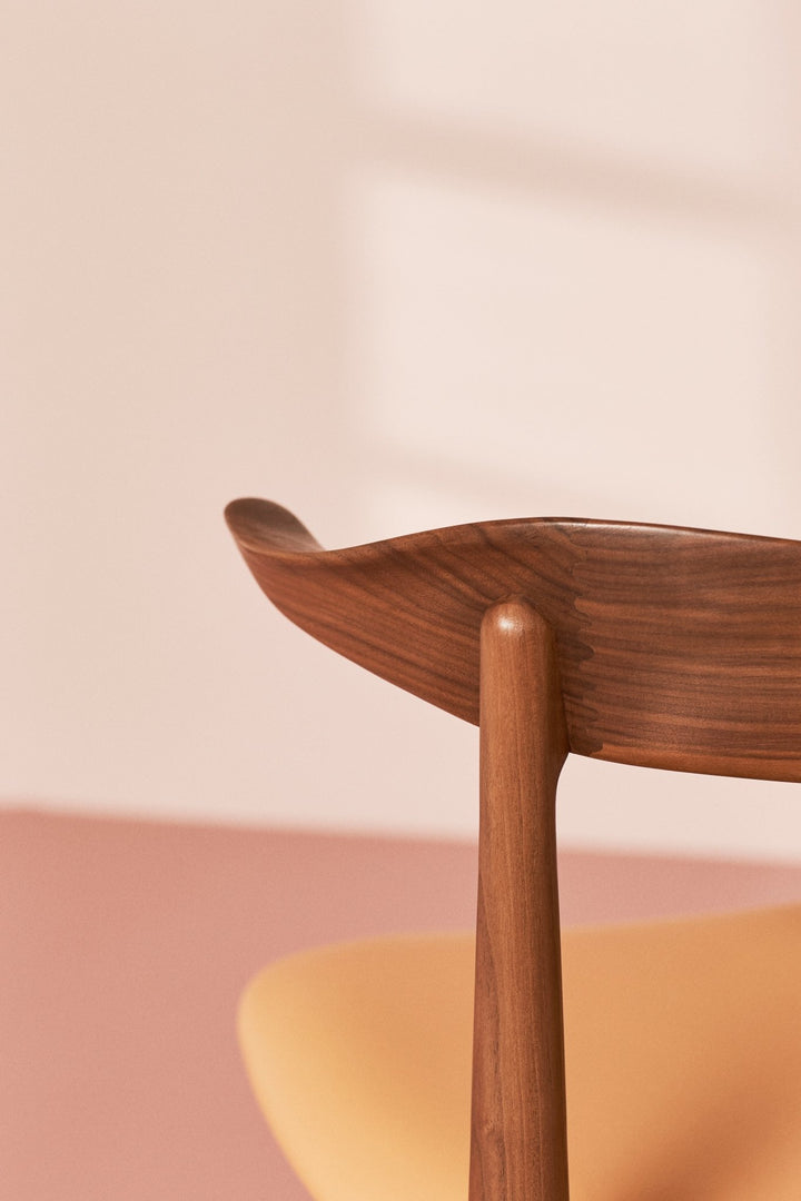 Cow Horn Dining Chair - Warm Nordic - Chairs - Hallingdal 180 - Walnut - HORNE