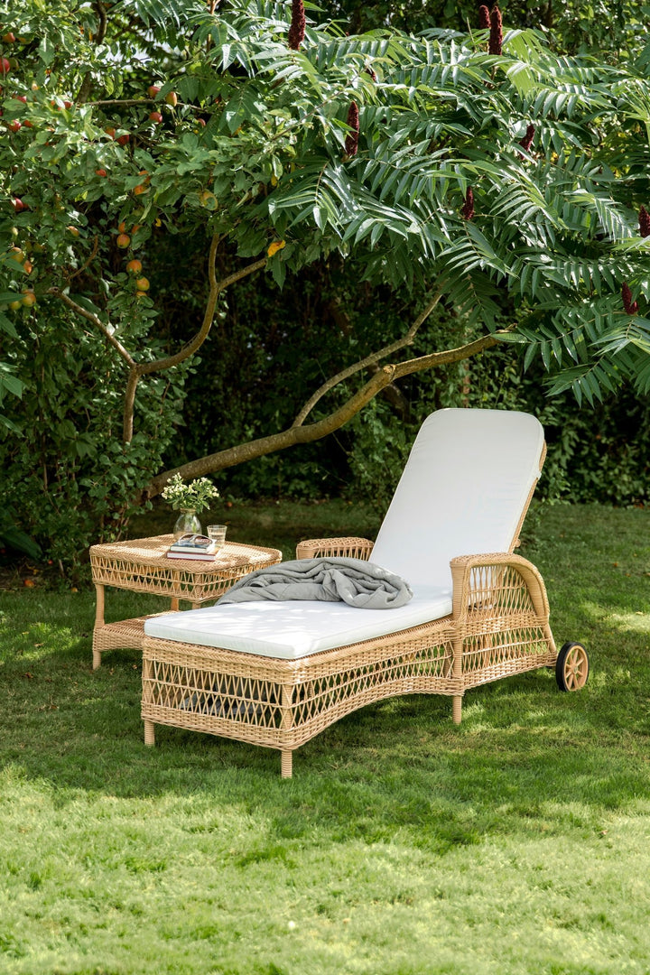 Daisy Sunbed - Exterior - Sika Design - Outdoor Furniture - Natural - HORNE