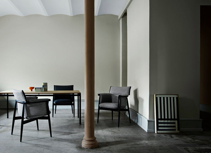 E005 Embrace Armchair - Carl Hansen & Son - Chairs - Oiled Oak/Thor 130 Leather - HORNE