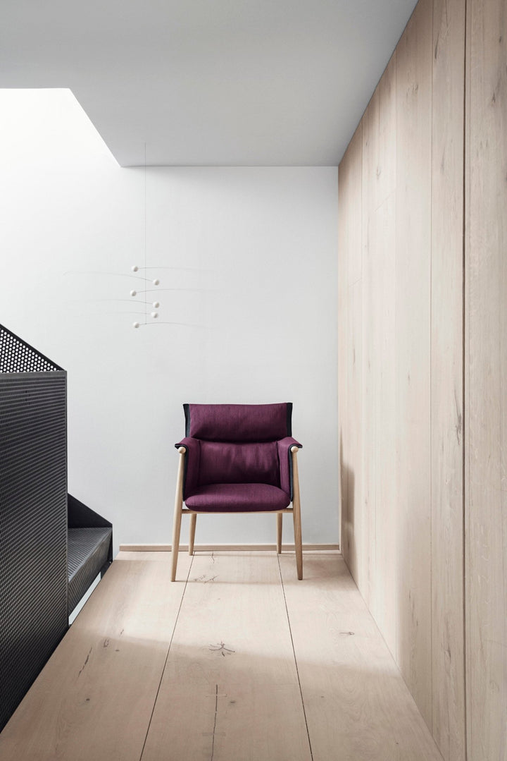 E005 Embrace Armchair - Carl Hansen & Son - Chairs - Oiled Oak/Thor 130 Leather - HORNE
