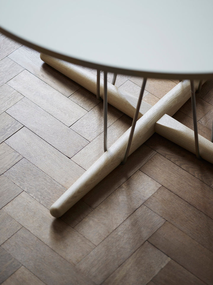E020 Embrace Table - Carl Hansen & Son - Tables - Ø31.5" - White Top - HORNE