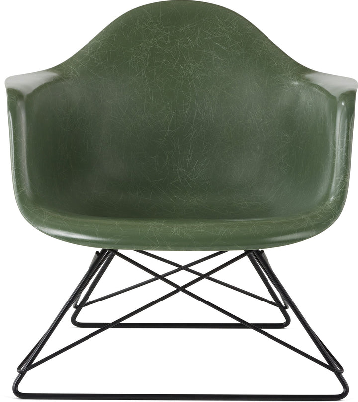 Eames® Wire Base Low Armchair – Fiberglass - Herman Miller® - Chairs - White - Parchment - HORNE