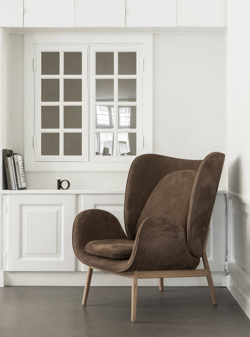 Embrace Chair - Fogia - Chairs - Barnum - Pine - Wood - HORNE