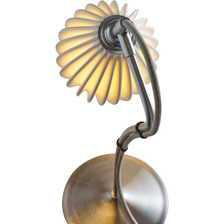 Fin Table Lamp