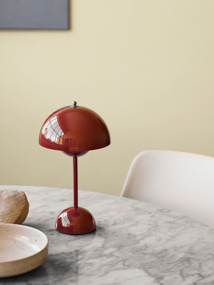 Flowerpot VP3 Table Lamp - &Tradition - Table + Task - Matte Black - HORNE