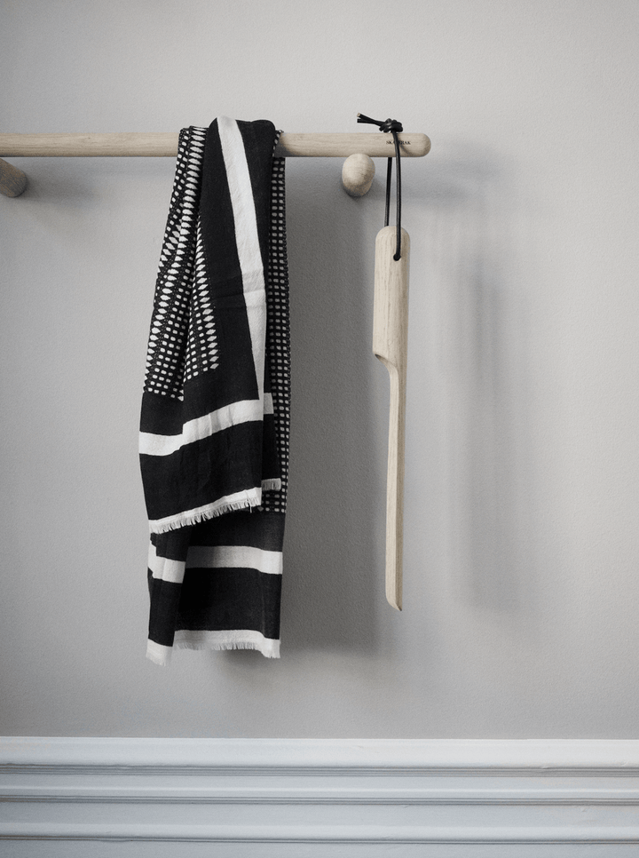 Georg Rack 115 - Skagerak by Fritz Hansen - Coat + Key Racks - Oak - HORNE