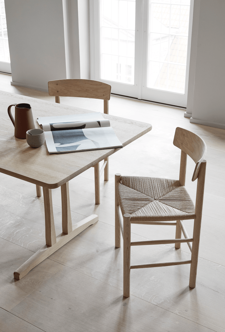 Mogensen C18 Table - Model 6293 - Fredericia - Tables - Lacquered Oak - HORNE